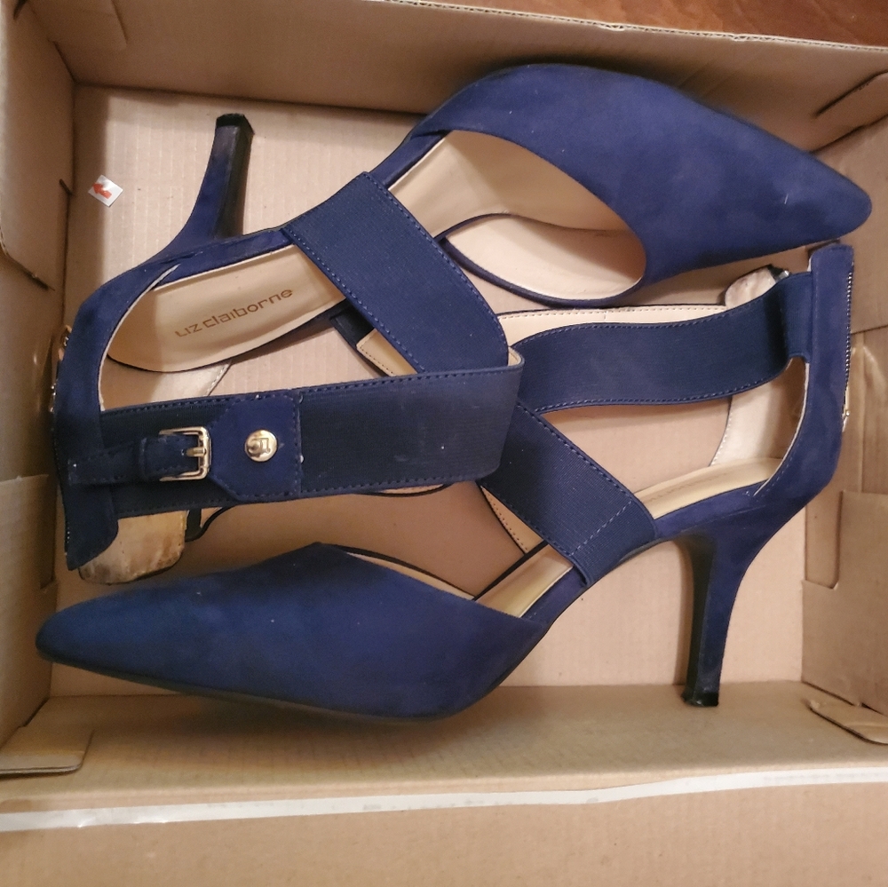 Sassy Liz Claiborne Navy Blue Heels